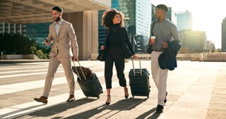 Local vs. International Health Insurance: Which Best Fits Your Global Workforce