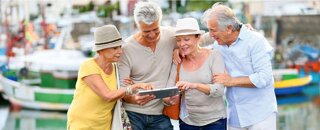 ¿Hay límites de edad para el seguro de viaje para la gente mayor?