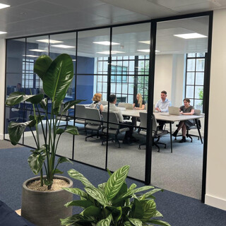 APRIL International bezieht ein neues Büro in London durch erfolgreiche Geschäftszahlen