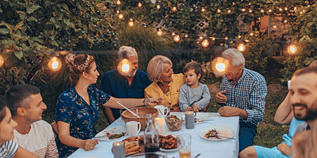 elle-organise-la-premiere-cousinade-de-sa-famille.png